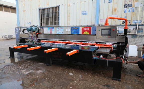 3200型數(shù)控雙刀頭巖板橋切機
