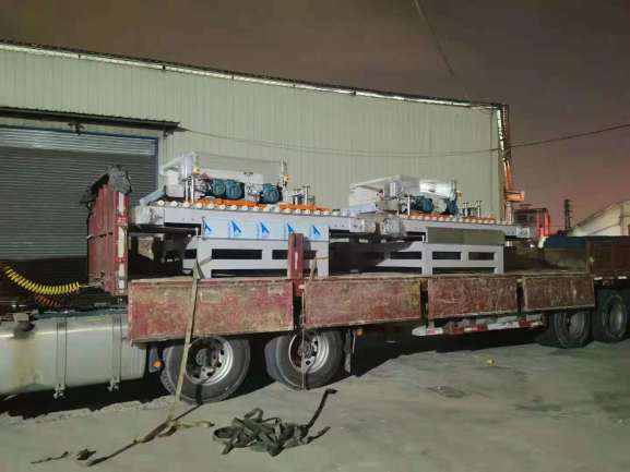 2400型數(shù)控三刀切割機